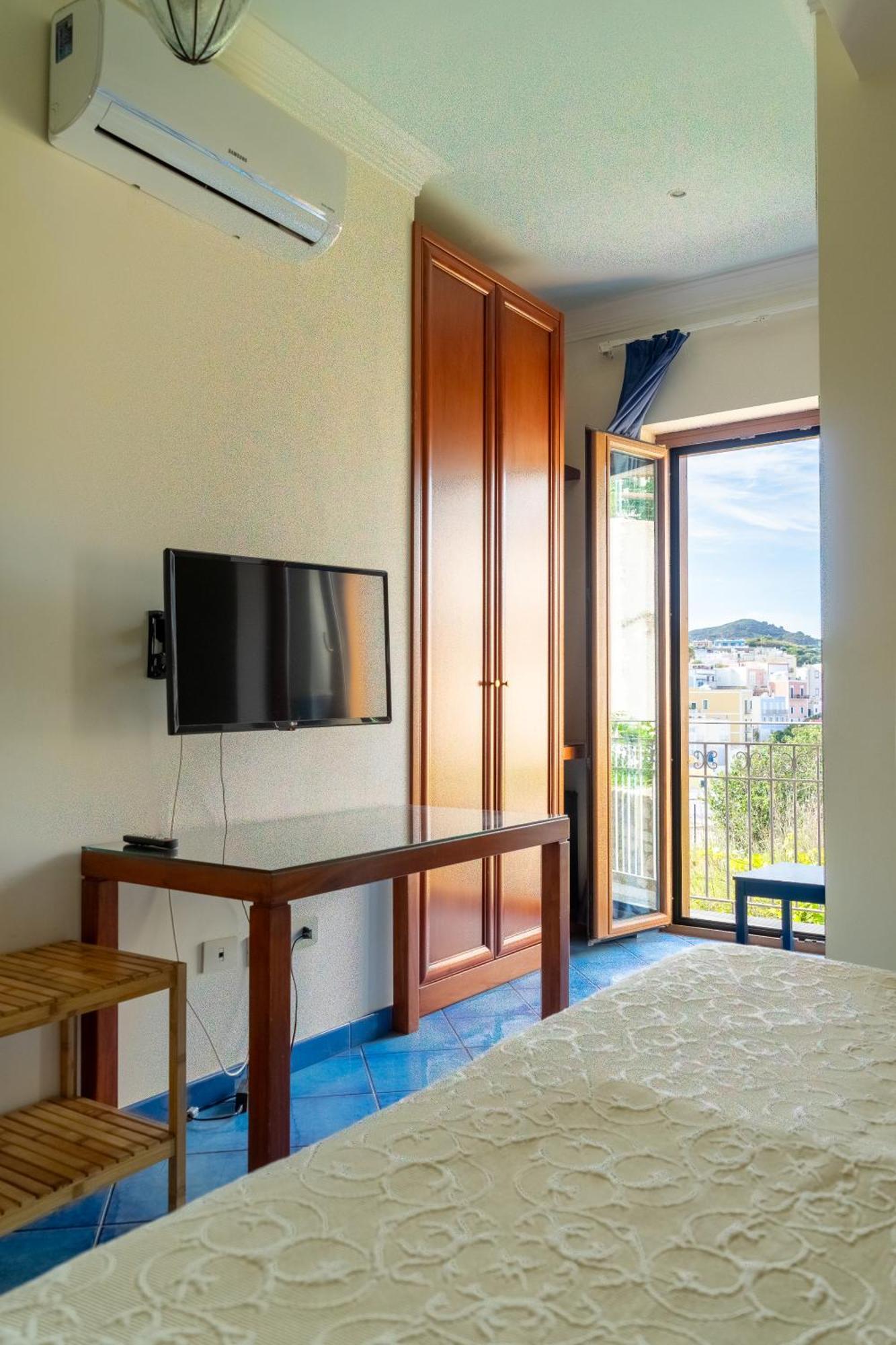 Villa Acacia Ponza Exteriör bild